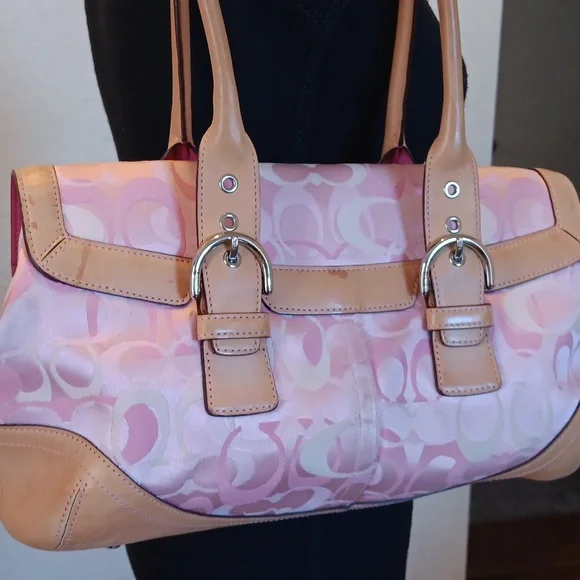 🩷Coach Y2k Pink Optic Shoulder Bag 🩷💕 - Picture 10 of 17